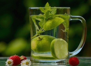 Best Detox Method - Lime and Parsley Water